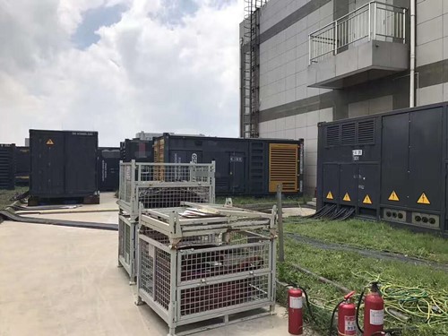 西固除了定期检查，还有哪些方法可以及时发现接触式转速表探头的磨损？